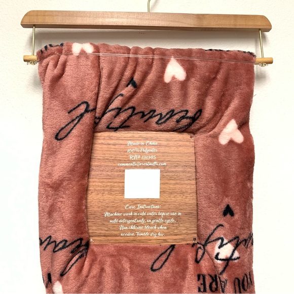 Everly Lane Plush Throw Blanket 50x60 YOU ARE BEAUTIFUL Hearts Valentines‎ Gift - Picture 5 of 8
